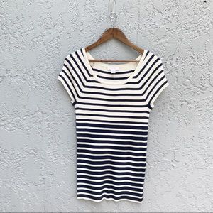 Motherhood Maternity short sleeve tee/tunic size L